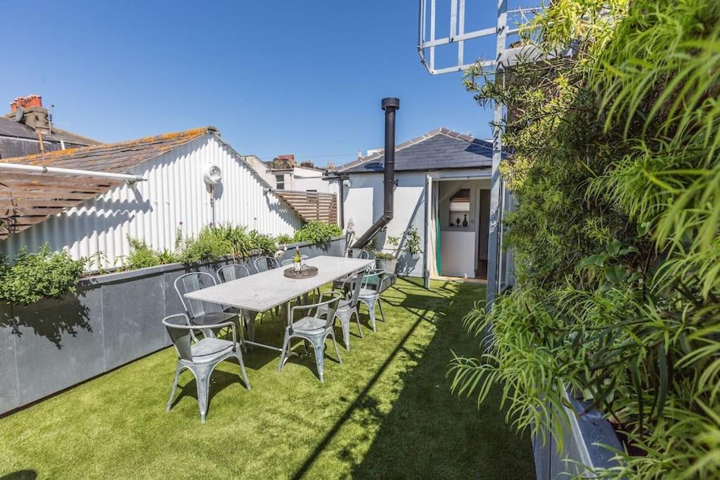 Large Townhouse Just 2 Minutes From The Sea/I360! Villa Brighton Exteriör bild