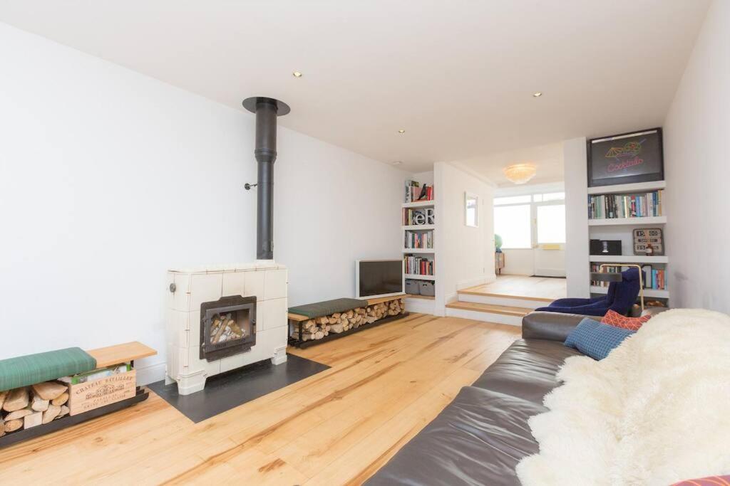 Large Townhouse Just 2 Minutes From The Sea/I360! Villa Brighton Exteriör bild