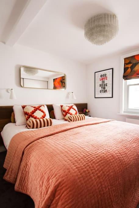 Large Townhouse Just 2 Minutes From The Sea/I360! Villa Brighton Exteriör bild