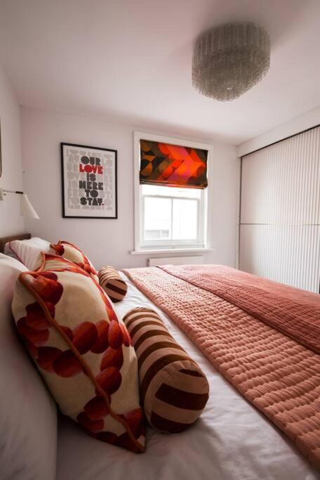 Large Townhouse Just 2 Minutes From The Sea/I360! Villa Brighton Exteriör bild